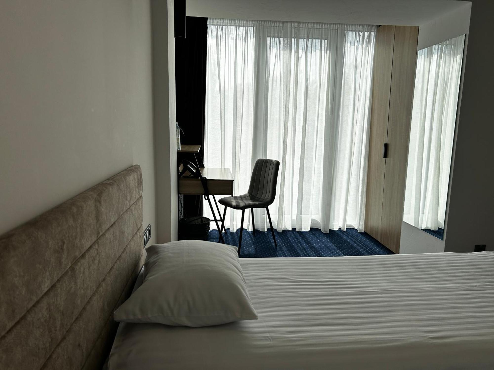 Optima Collection Kamianske Hotell Exteriör bild
