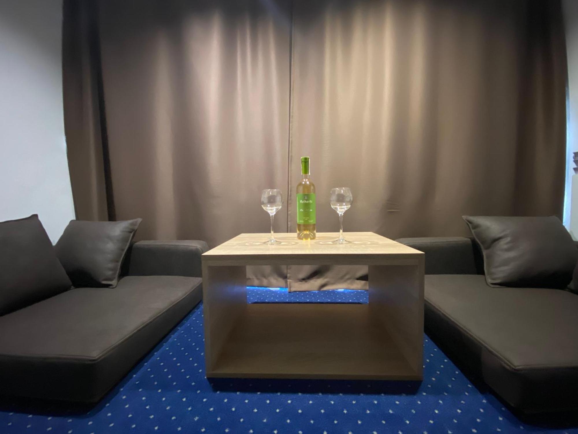 Optima Collection Kamianske Hotell Exteriör bild